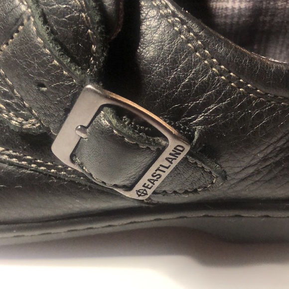 Woman’s EastLand memory foam slip on shoes - Picture 6 of 11